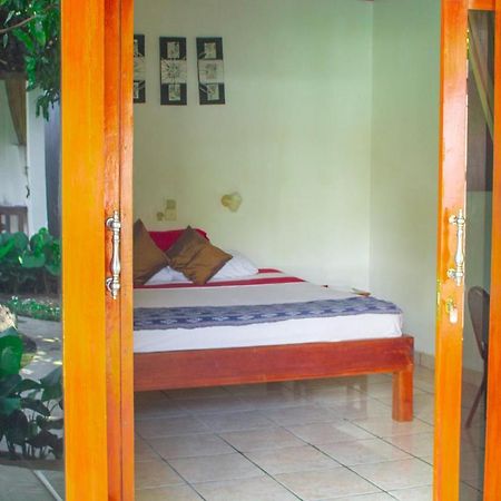 Ocean Sun Homestay Tulamben Екстериор снимка