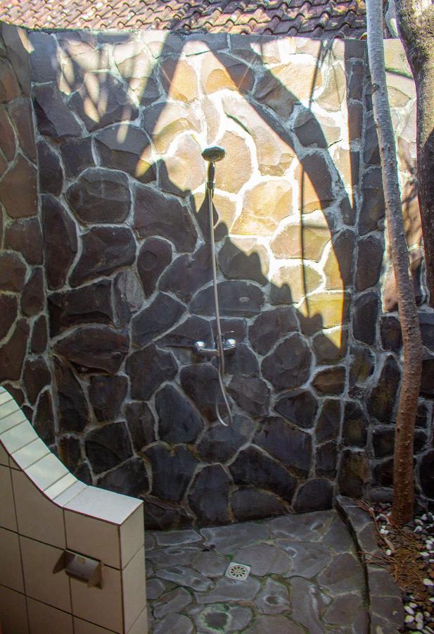 Ocean Sun Homestay Tulamben Екстериор снимка